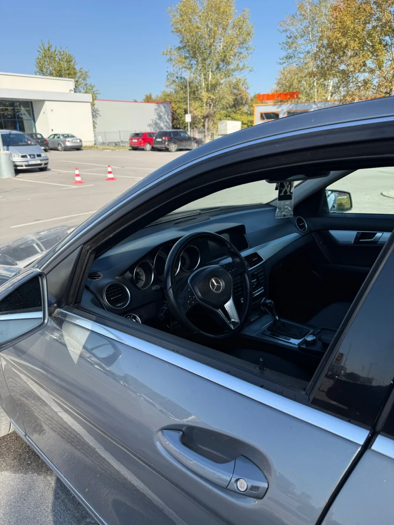 Mercedes-Benz C 200, снимка 8 - Автомобили и джипове - 52265290