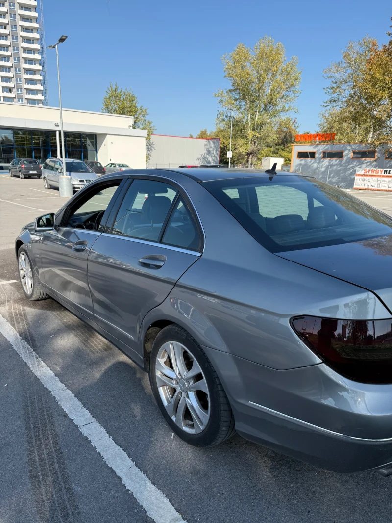 Mercedes-Benz C 200, снимка 3 - Автомобили и джипове - 52265290