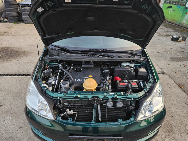 Toyota Avensis verso 2.0 D4D, снимка 16 - Автомобили и джипове - 52414948