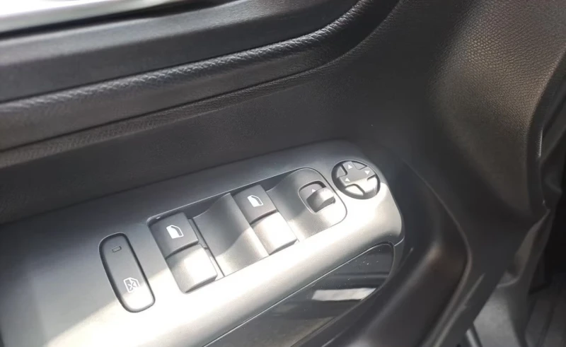 Citroen C5 PURE-TECH/131HP/HUD/LED/360/KLESS/DIGI/CPLAY/628g, снимка 10 - Автомобили и джипове - 52537508