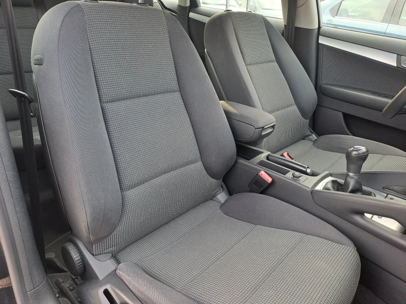 Audi A3 1, 6i, 102кс, КЛИМАТРОНИК, снимка 11 - Автомобили и джипове - 52639020