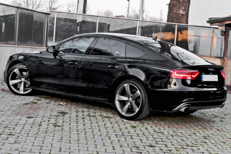 Audi A5 2.0T/QUATTRO/CARPLAY/DISTR, снимка 5 - Автомобили и джипове - 52825178