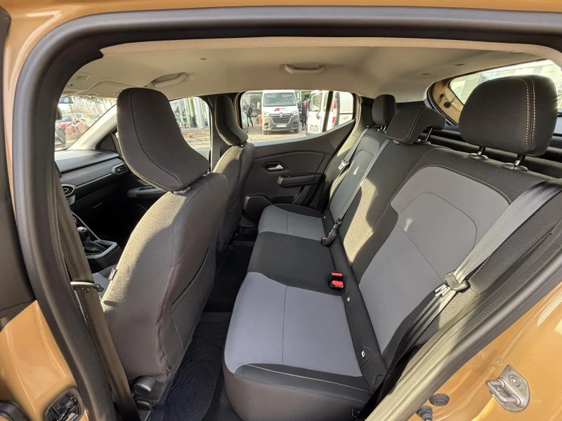 Dacia Sandero TCe 90 CVT, снимка 17 - Автомобили и джипове - 53503849