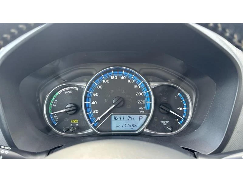 Toyota Yaris 1.5HSD LUNA, снимка 14 - Автомобили и джипове - 54626662