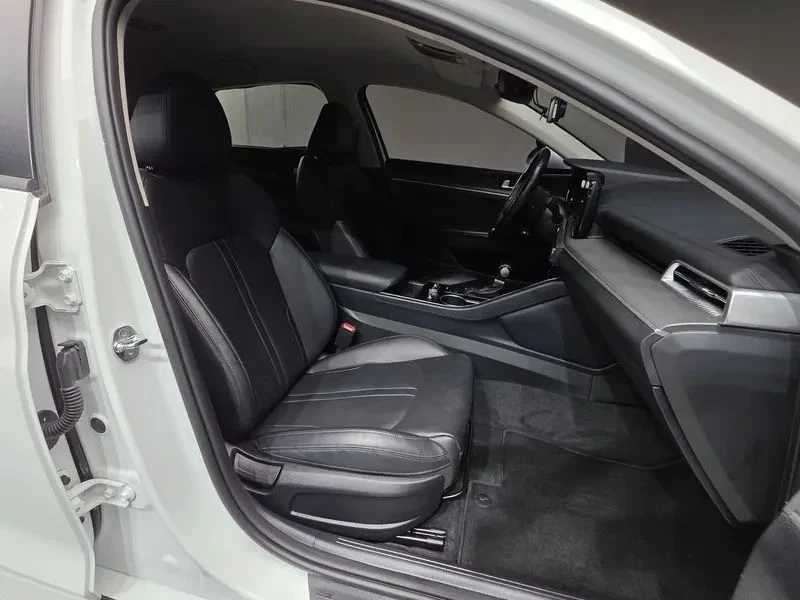 Kia K5, снимка 10 - Автомобили и джипове - 56688404