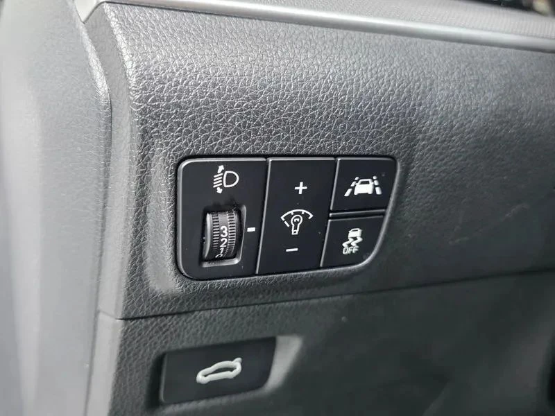 Kia K5, снимка 13 - Автомобили и джипове - 56688404