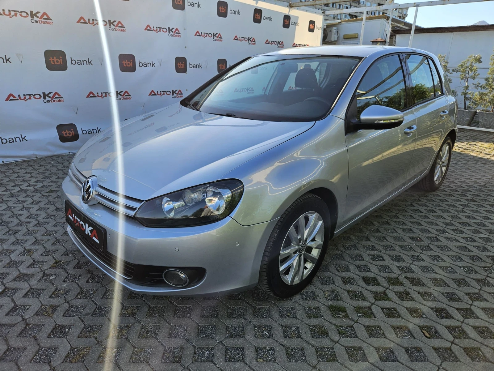 VW Golf 2.0TDI-140кс= 6СКОРОСТИ= НАВИ= АВТОПИЛОТ= HIGHLINE - изображение 6