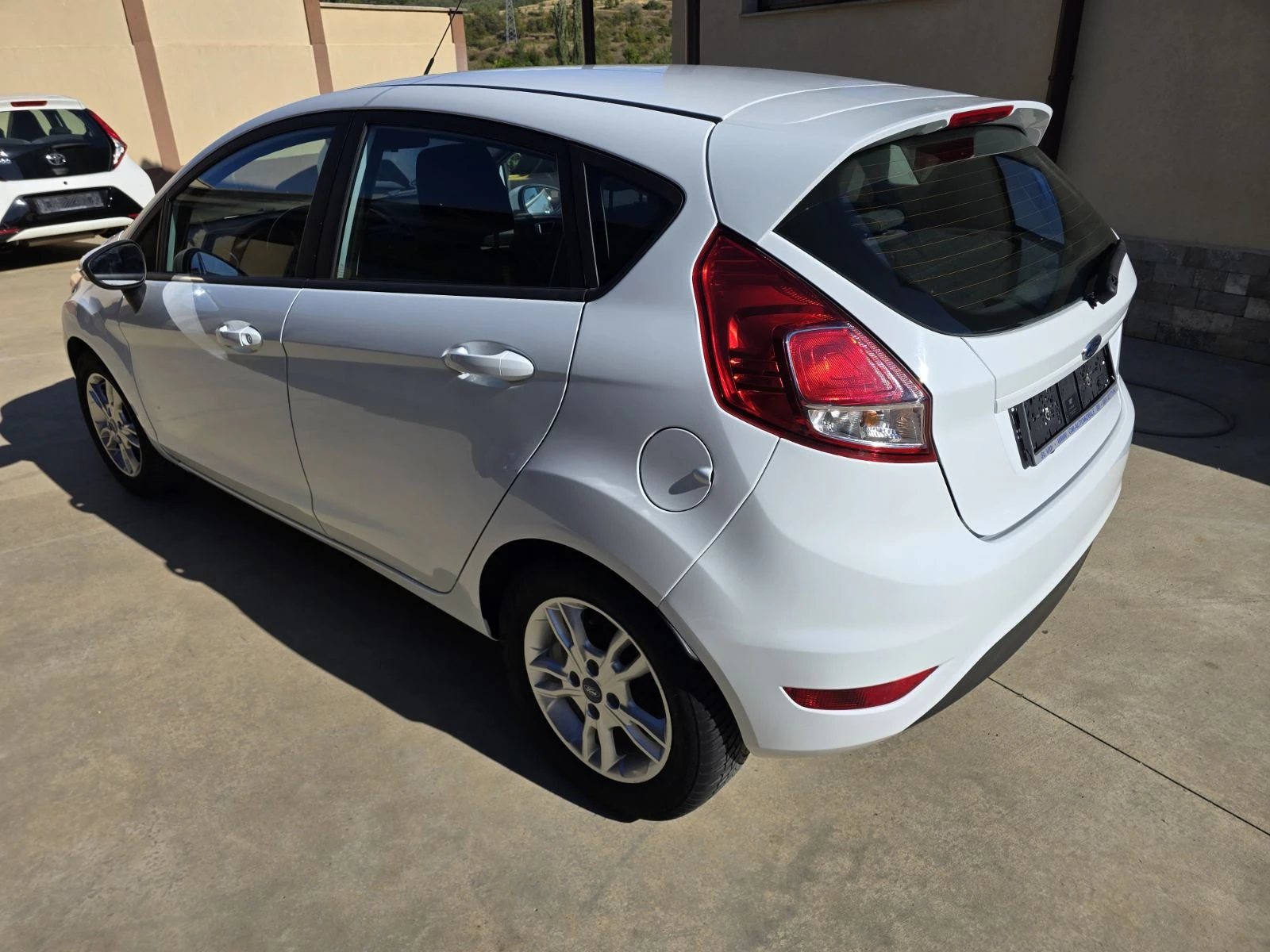 Ford Fiesta 1.0 EcoBoost Климатик| Джанти| LED - изображение 7