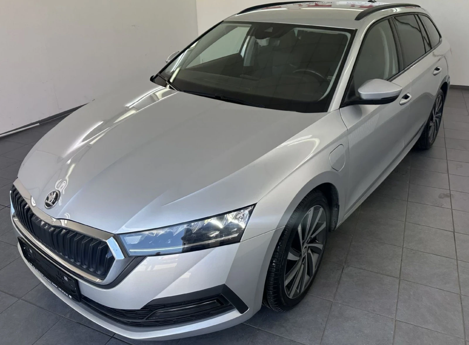 Skoda Octavia 1.4 TSI PHEV DSG.KAMERA.NAVI.LED.MATRIX - изображение 3