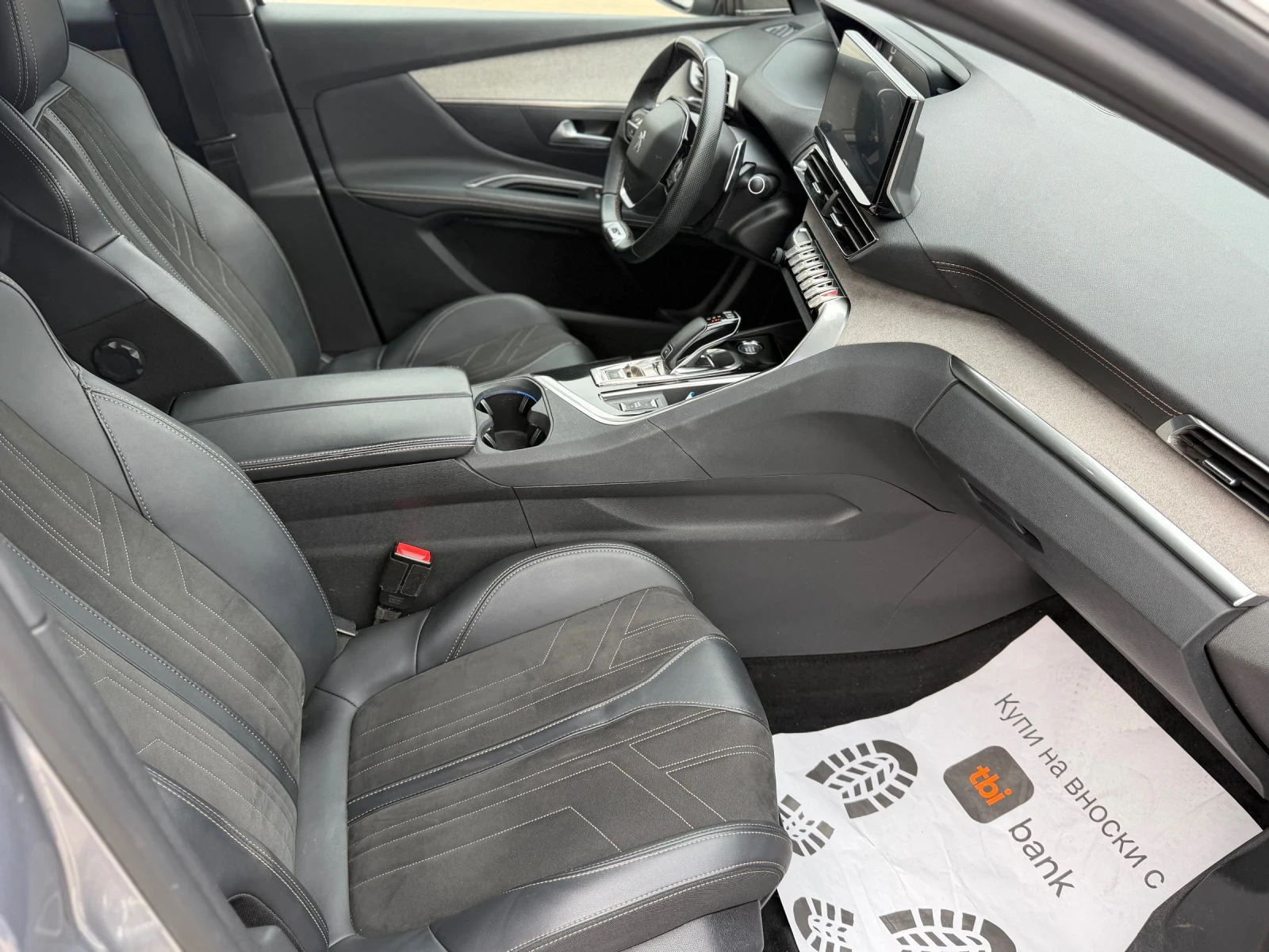 Peugeot 3008 1.5HDI GT-LINE* Night Vision* 360 Camera* , снимка 12 - Автомобили и джипове - 53360490