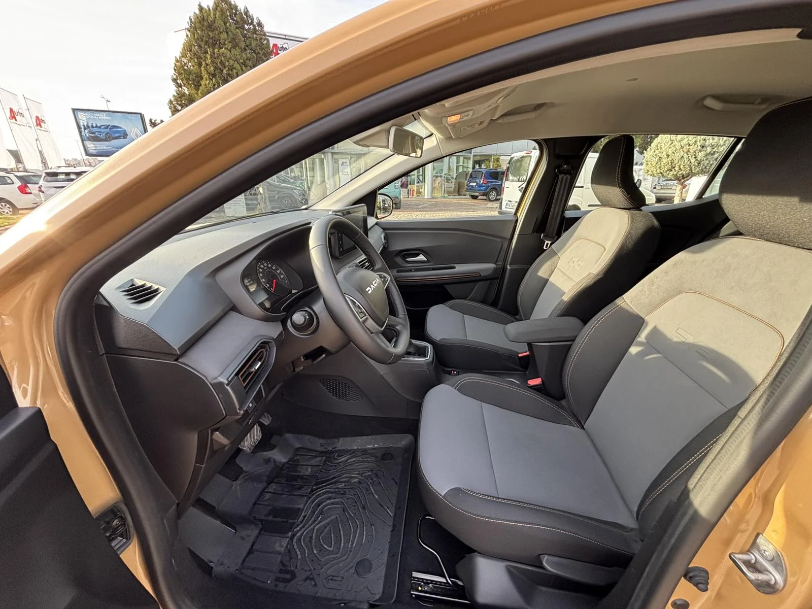 Dacia Sandero TCe 90 CVT | Mobile.bg � ����������� 12