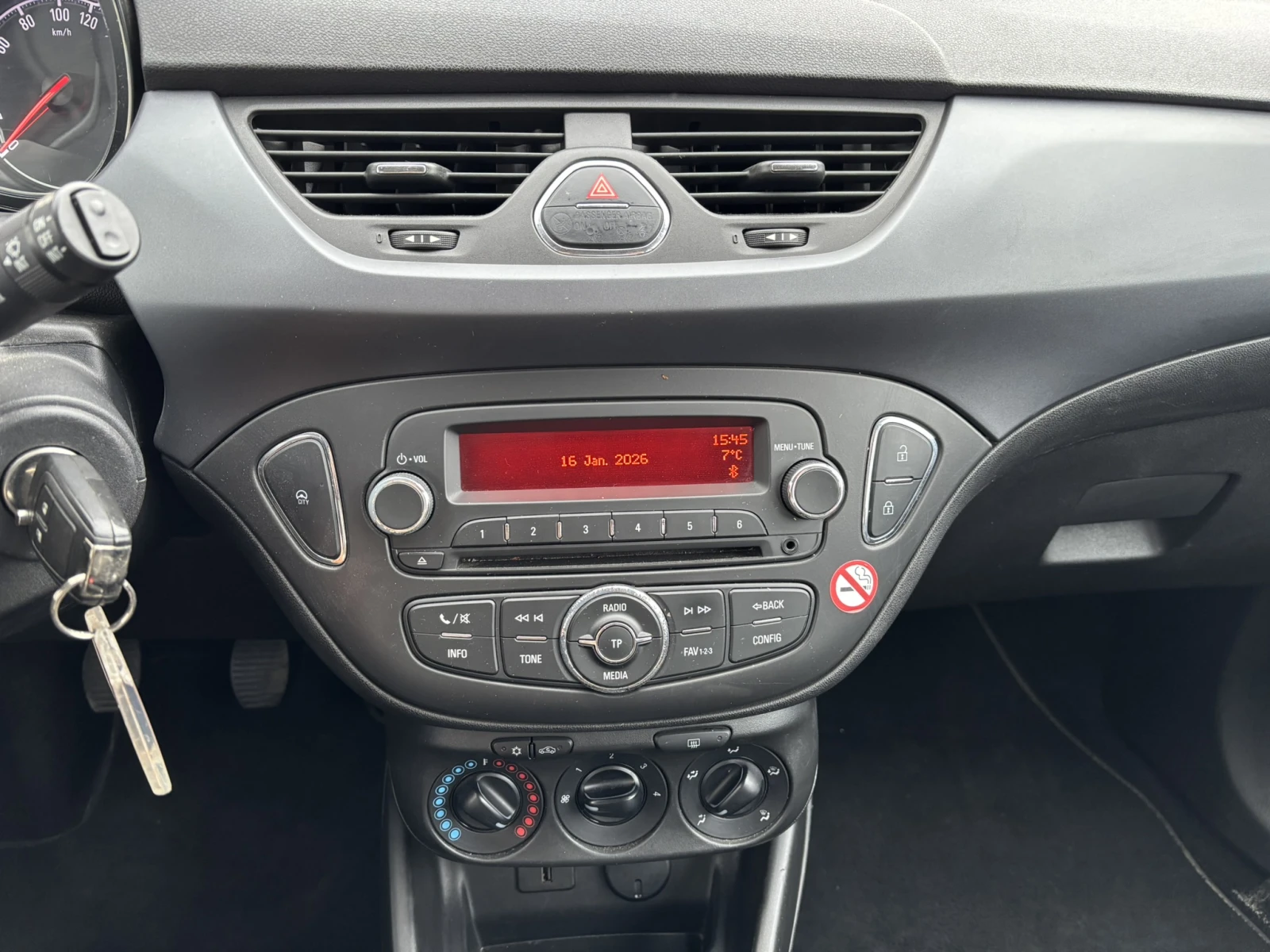 Opel Corsa Enjoy 1.4 75hp Euro 6, снимка 11 - Автомобили и джипове - 53815023