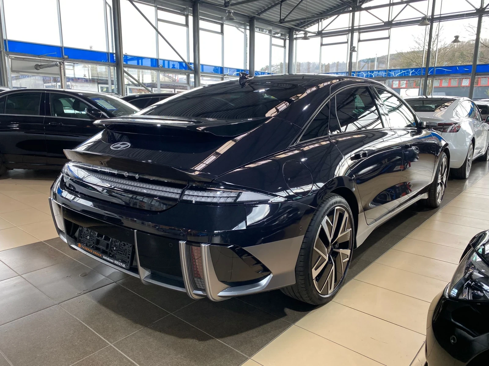 Hyundai Ioniq 6 UNIQ* 77.4KW/325H.P.* AWD* �������� | Mobile.bg � ����������� 3