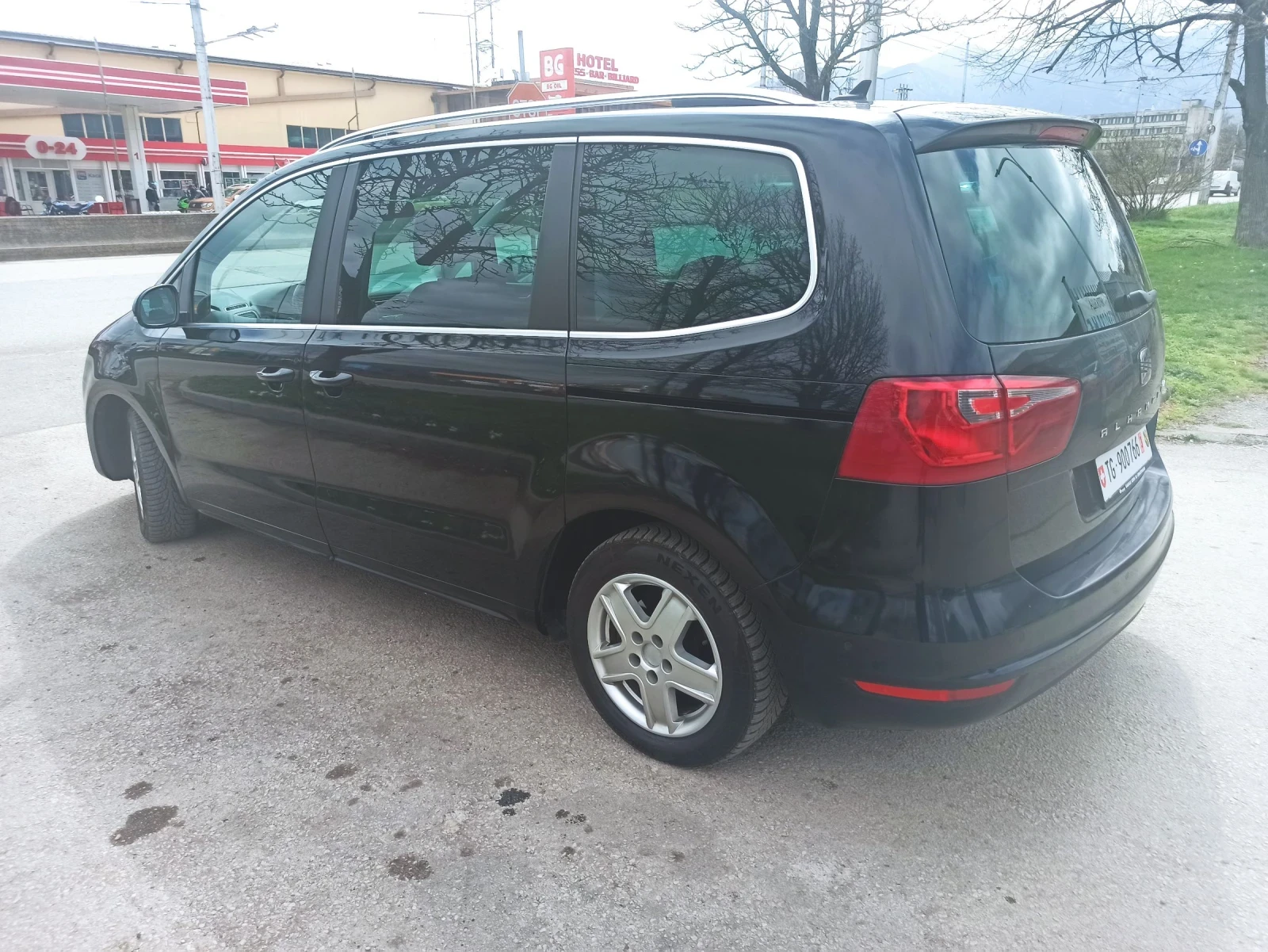 Seat Alhambra 2.0, снимка 7 - Автомобили и джипове - 54039771