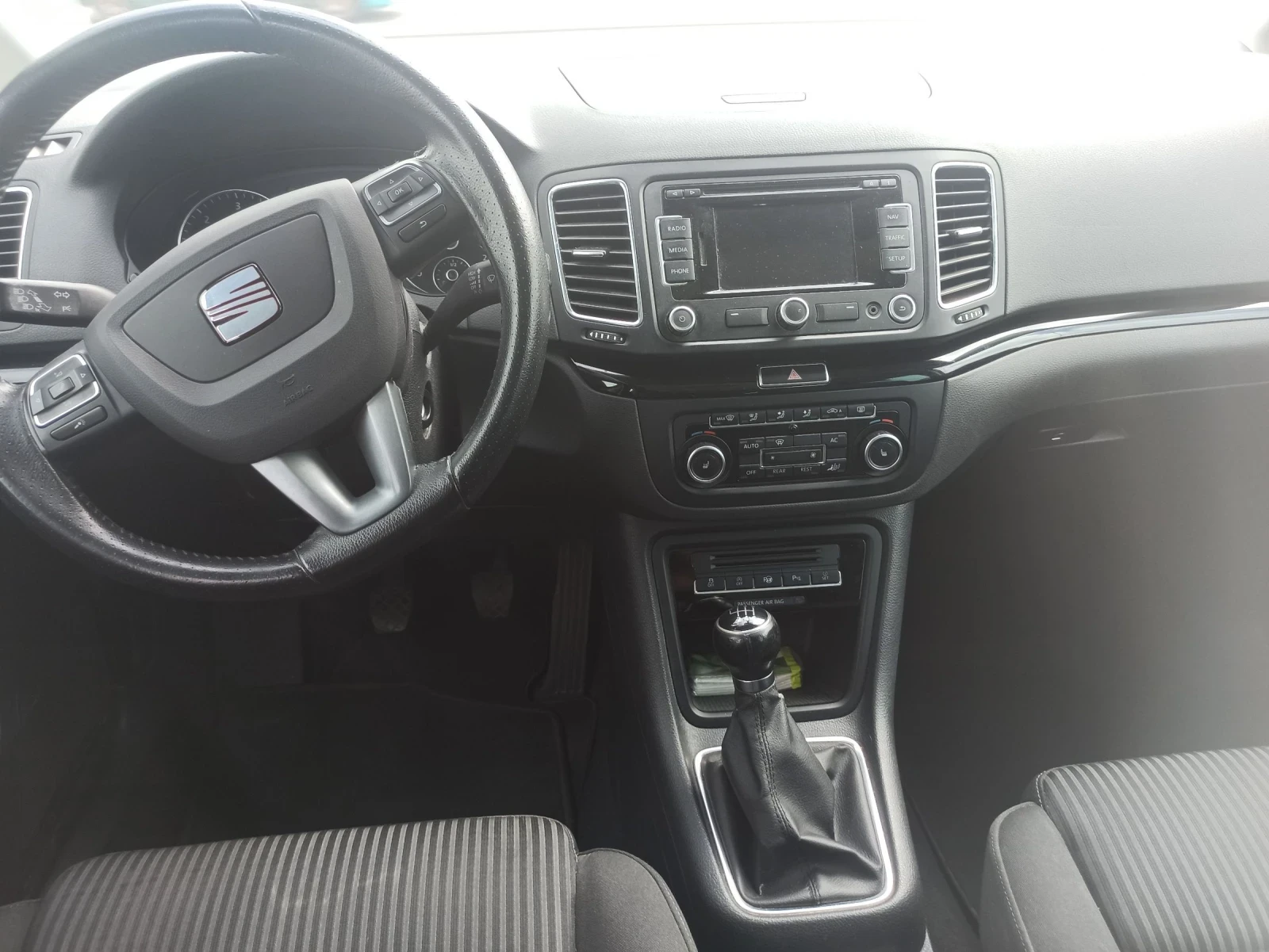 Seat Alhambra 2.0, снимка 10 - Автомобили и джипове - 54039771