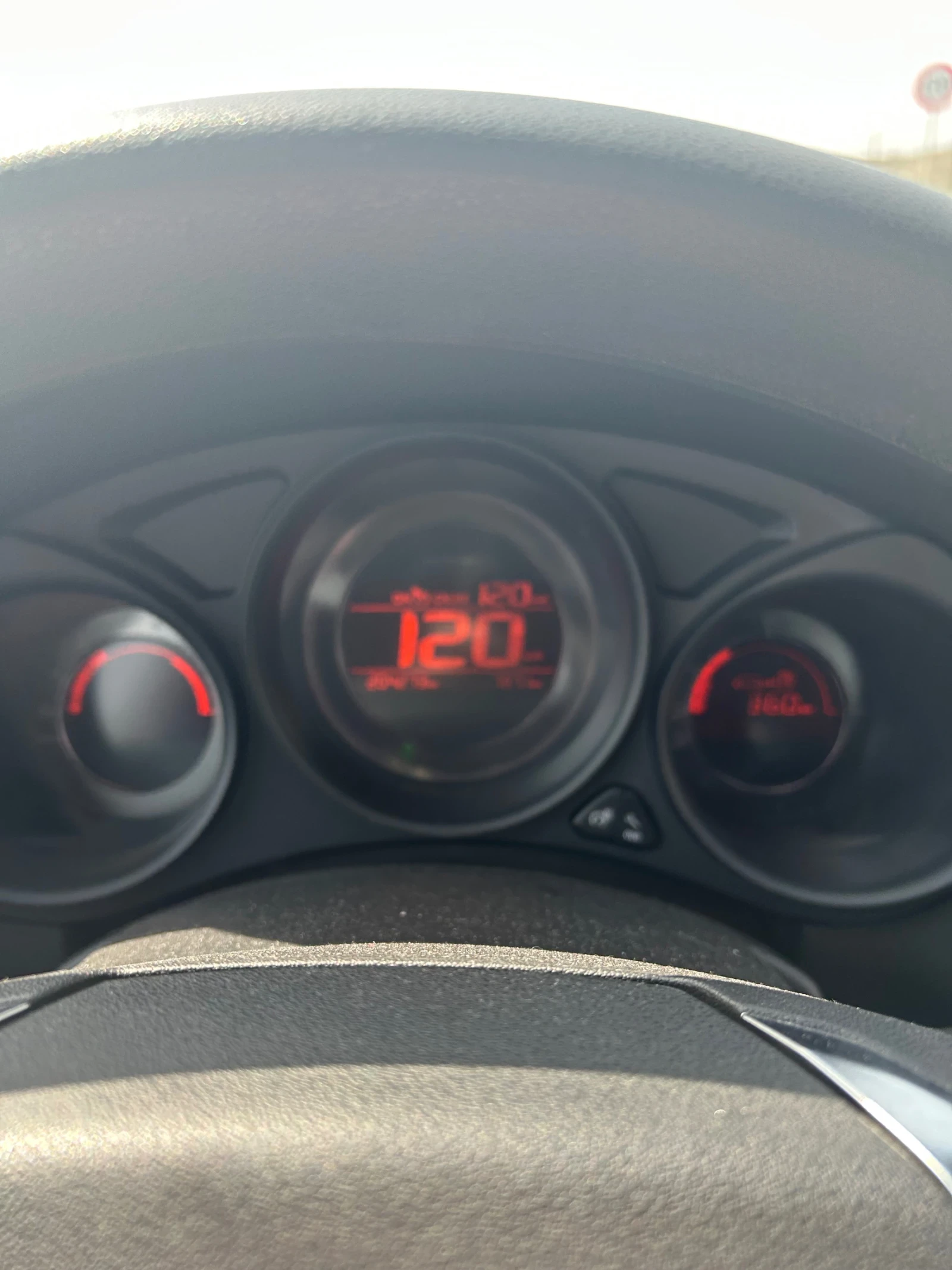 Citroen C4 1.6 HDI, снимка 12 - Автомобили и джипове - 54205125