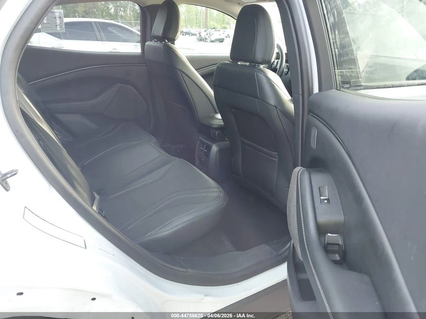 Ford Mustang Mach-E Premium, снимка 8 - Автомобили и джипове - 55127066