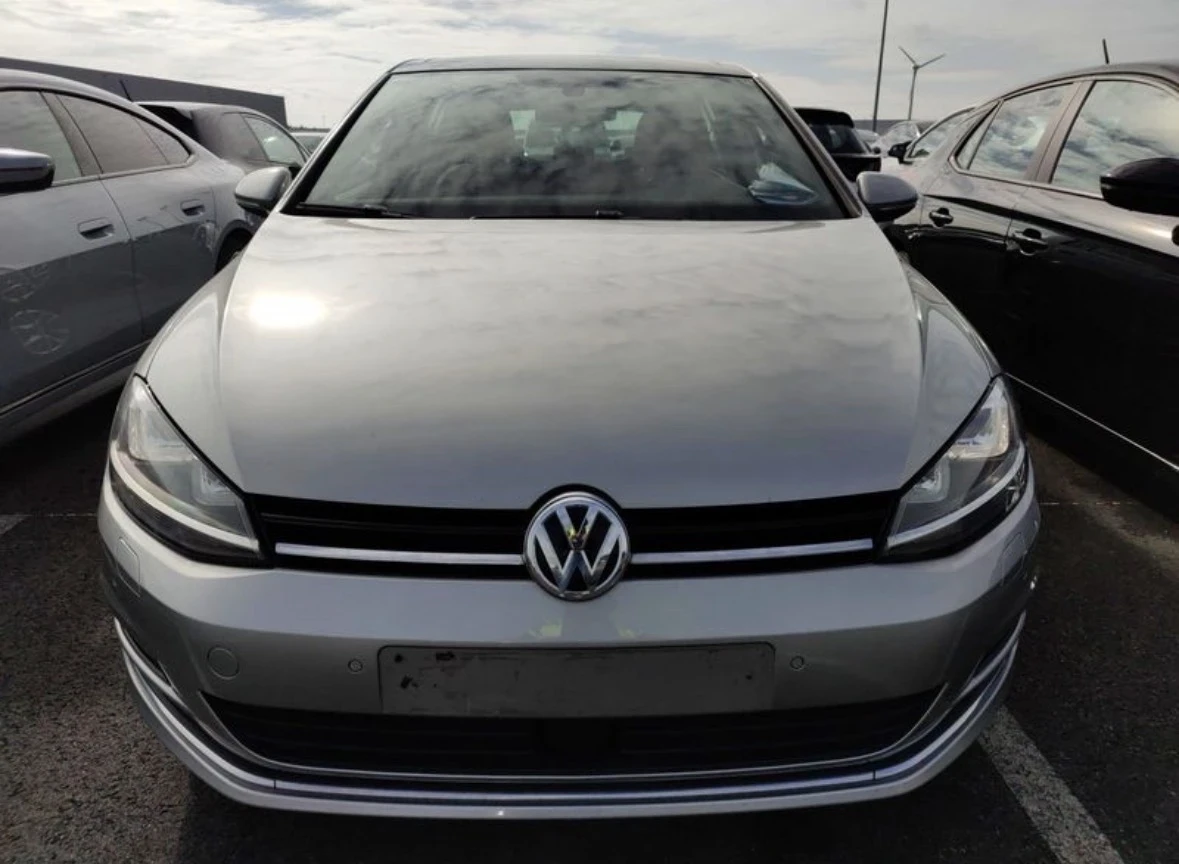 VW Golf 2.0TDI 150кс * EDITOIN* Keyless* DISTRONIC* Панора, снимка 6 - Автомобили и джипове - 55174271
