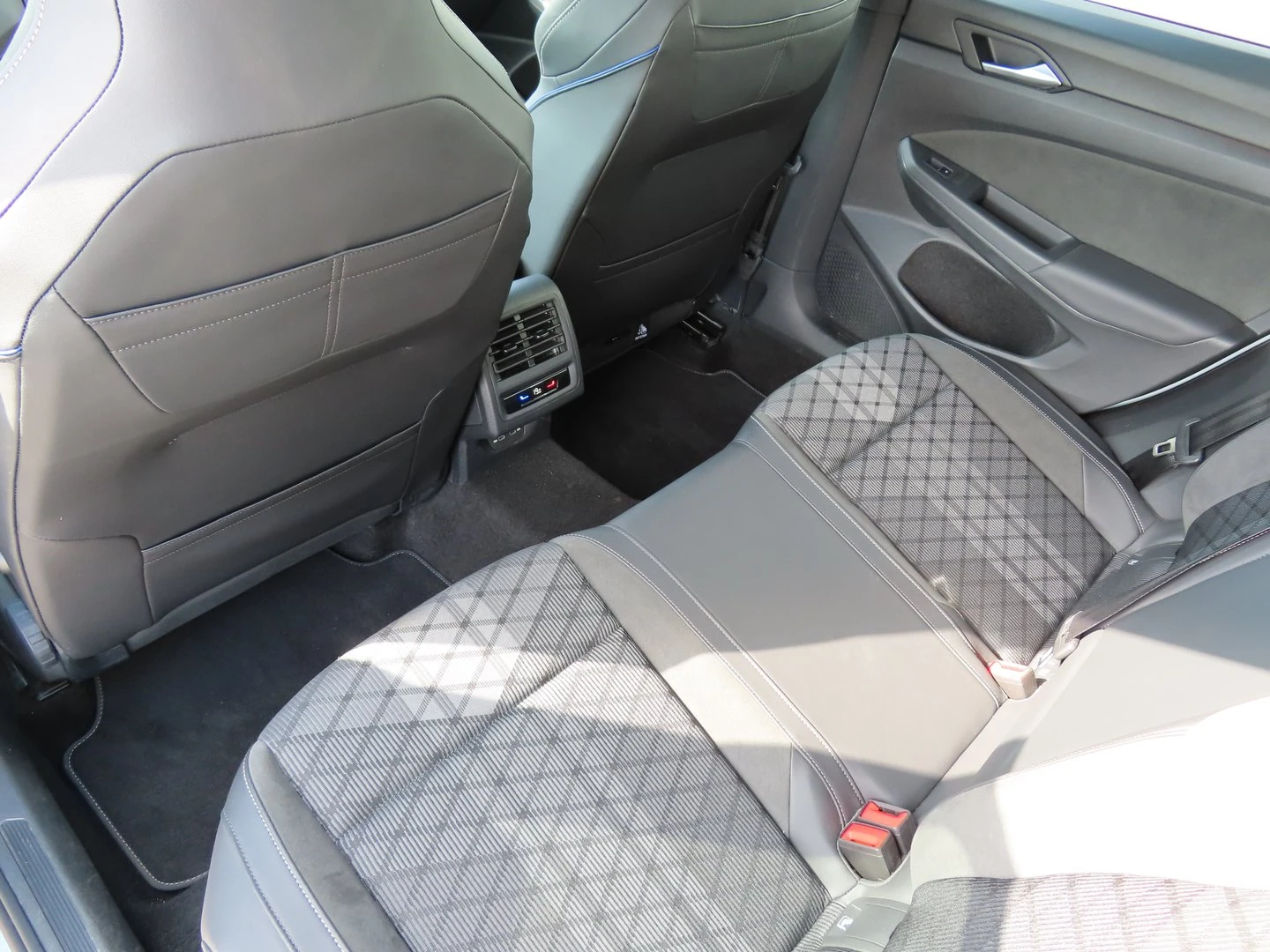 VW Golf Variant | Mobile.bg � ����������� 16