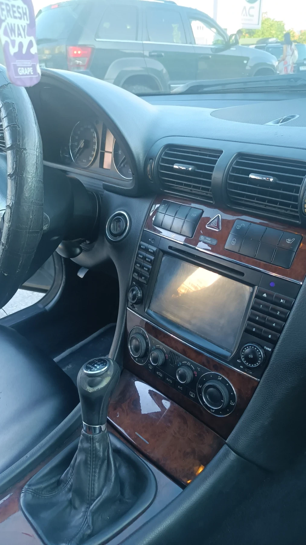Mercedes-Benz C 200, снимка 3 - Автомобили и джипове - 55683204