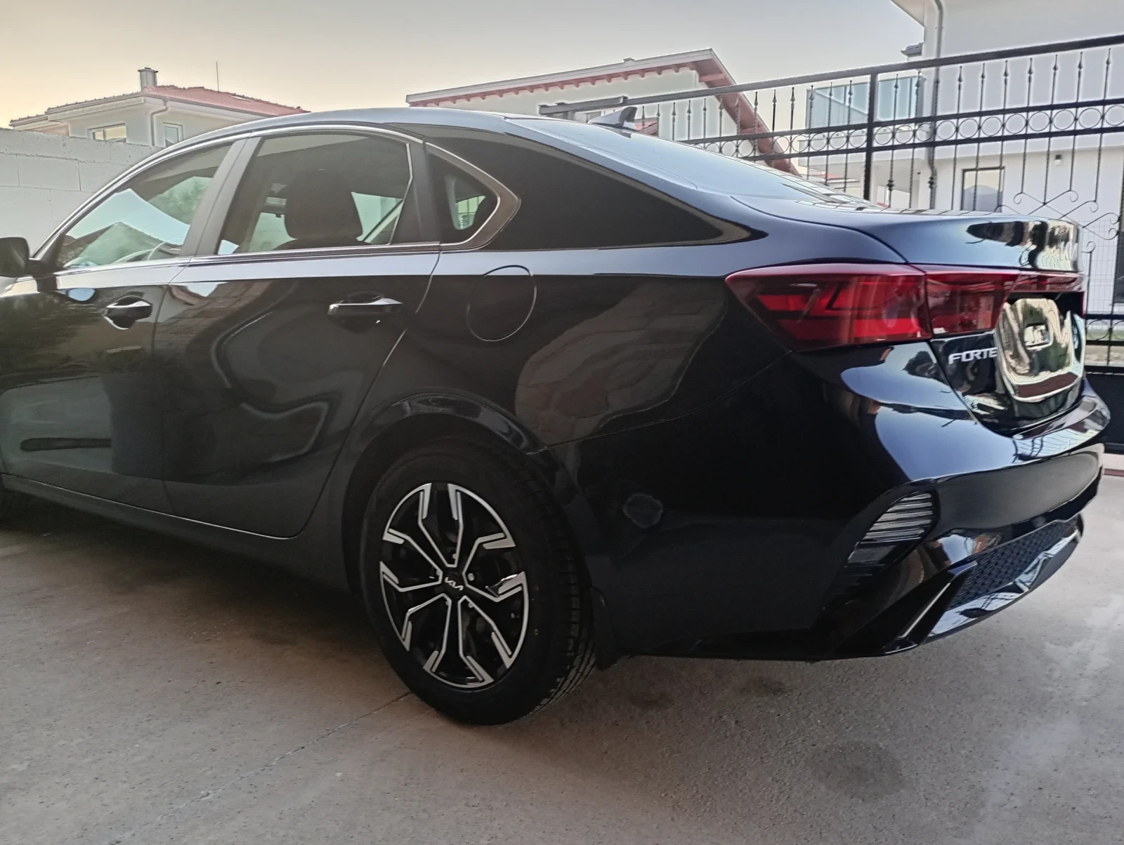 Kia Ceed Forte ex, снимка 3 - Автомобили и джипове - 55726882