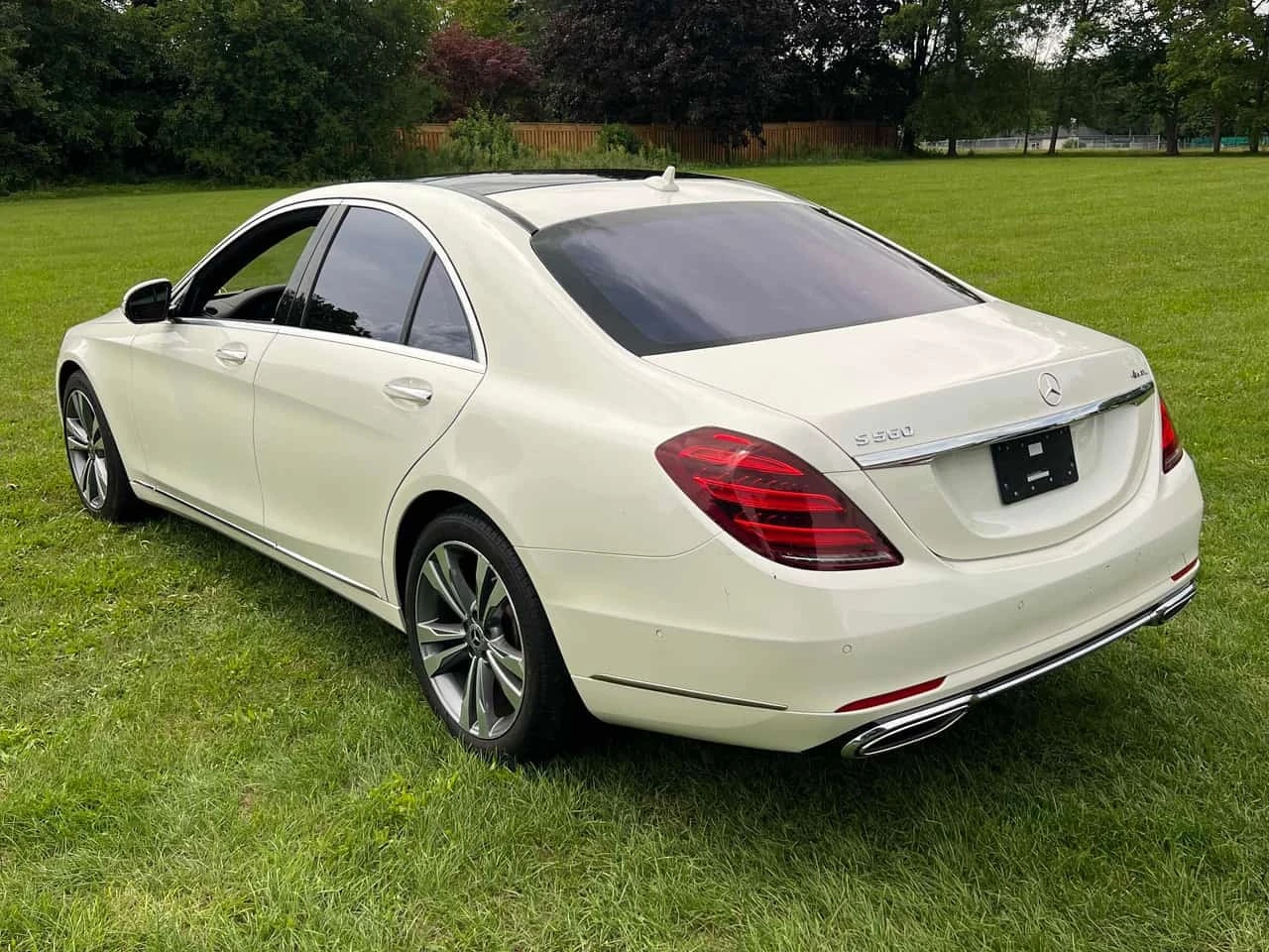 Mercedes-Benz S 560 * CARFAX * ДИСТРОНИК * МАСАЖИ * ОБДУХВАНЕ, снимка 6 - Автомобили и джипове - 55735044