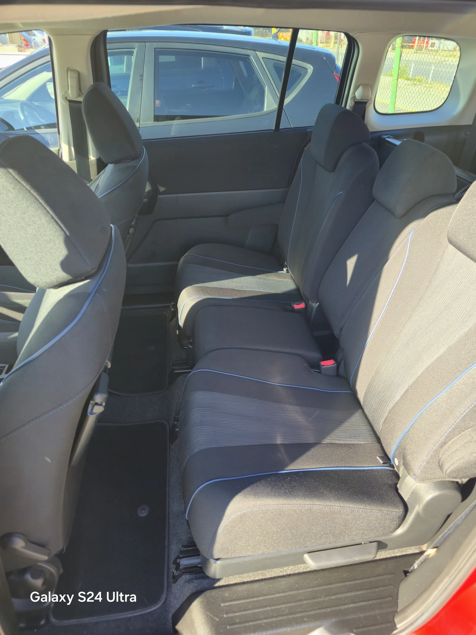 Mazda 5, снимка 2 - Автомобили и джипове - 55804945