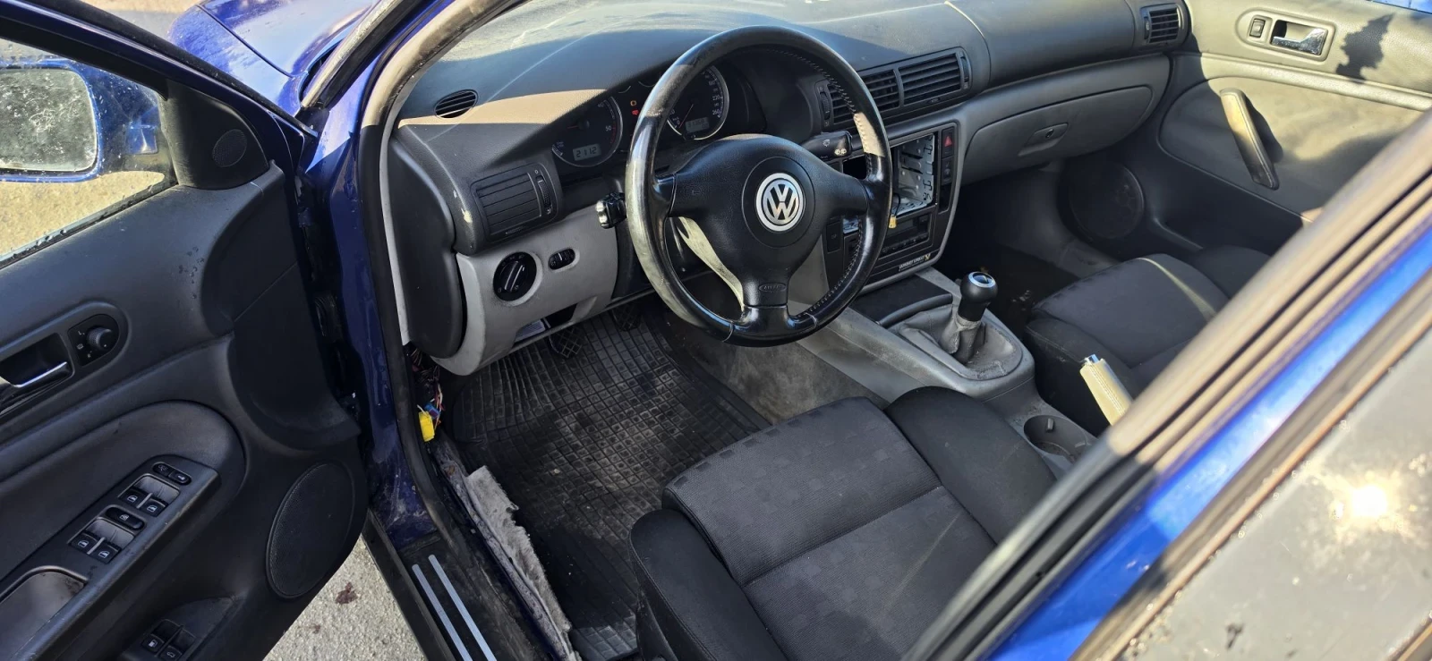 VW Passat 1.9 тди, снимка 5 - Автомобили и джипове - 56627062