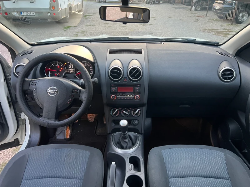 Nissan Qashqai 1.5DCI, снимка 14 - Автомобили и джипове - 46888141