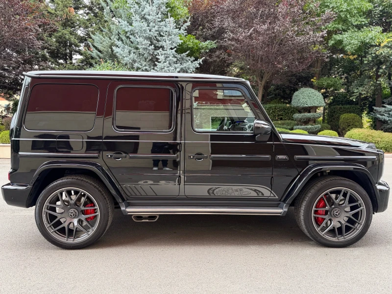 Mercedes-Benz G 63 AMG * EDITION 55 YEARS* AKRAPOVIC* 1 СОБСТВЕНИК* ЛИЗИН, снимка 7 - Автомобили и джипове - 51860153