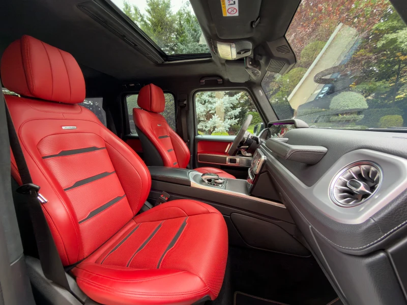 Mercedes-Benz G 63 AMG * EDITION 55 YEARS* AKRAPOVIC* 1 СОБСТВЕНИК* ЛИЗИН, снимка 10 - Автомобили и джипове - 51860153