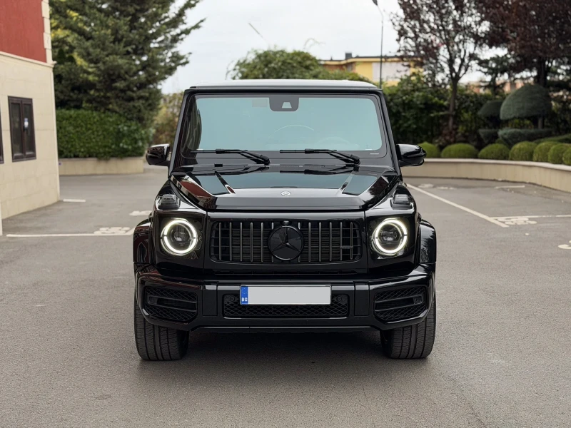 Mercedes-Benz G 63 AMG * EDITION 55 YEARS* AKRAPOVIC* 1 СОБСТВЕНИК* ЛИЗИН, снимка 2 - Автомобили и джипове - 51860153