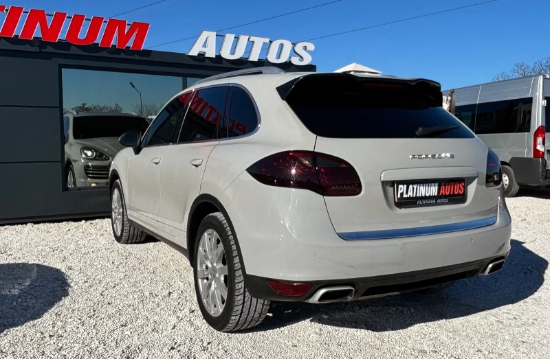 Porsche Cayenne 3.0D/V6/245К.С/PANORAMA/NARDO-GREY/TOP, снимка 11 - Автомобили и джипове - 52295097