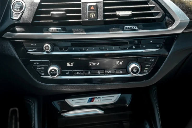 BMW X4 M40I DISTRONIC/HARMAN KARDON/HEAD-UP/360-CAMERA, снимка 13 - Автомобили и джипове - 52774591