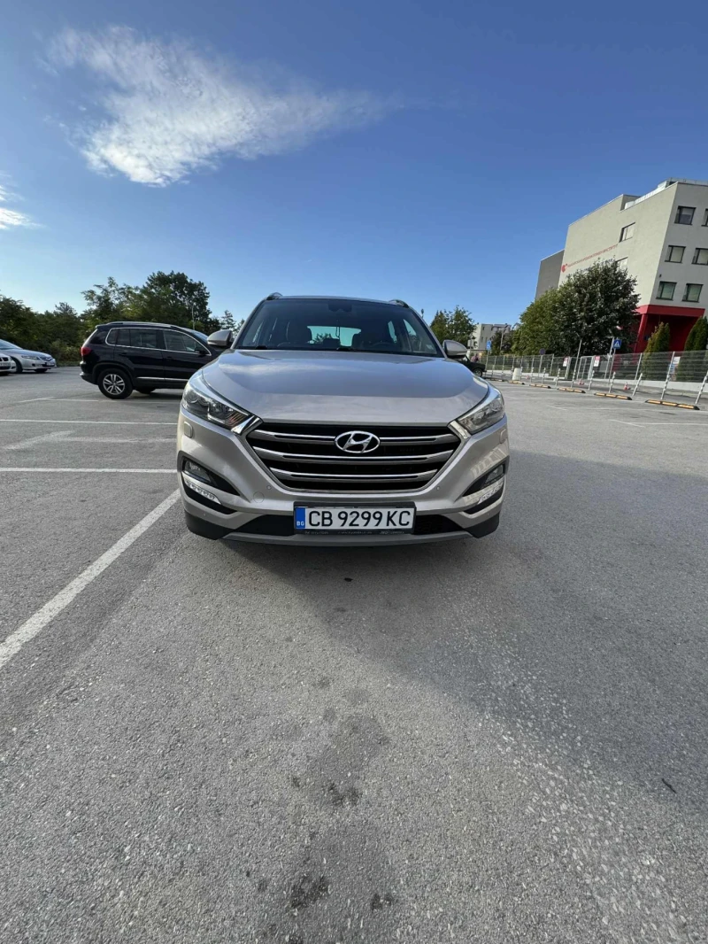 Hyundai Tucson, снимка 3 - Автомобили и джипове - 52996292