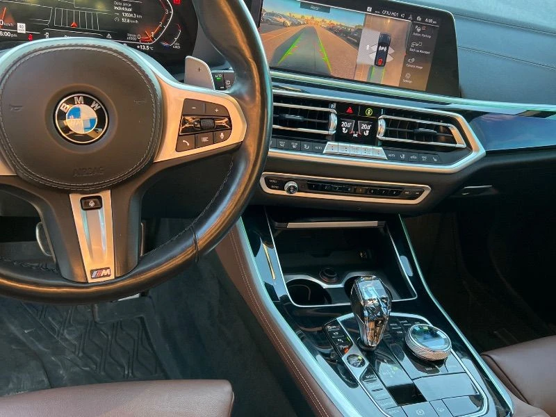 BMW X5 40i LAZER/HEADUP/NAVY/HARMAN KARDON/M ПАКЕТ, снимка 9 - Автомобили и джипове - 52879807