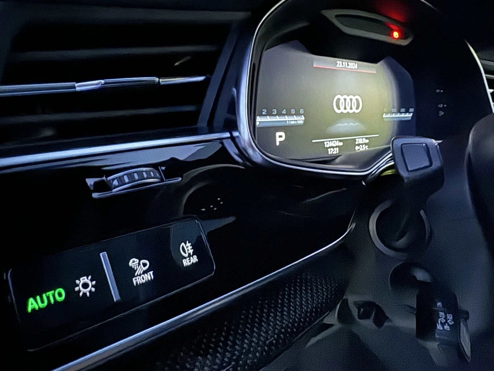 Audi SQ7 TV/NAVI/PANO/6+ 1 /DIGITAL/MULTY/Matrix/Full. | Mobile.bg   13