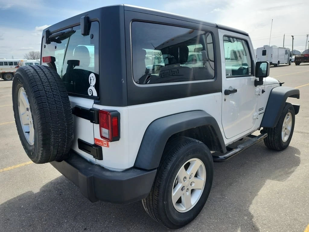 Jeep Wrangler * SPORT * CARFAX * БЕЗ ПЪРВОНАЧАЛНА ВНОСКА - изображение 3