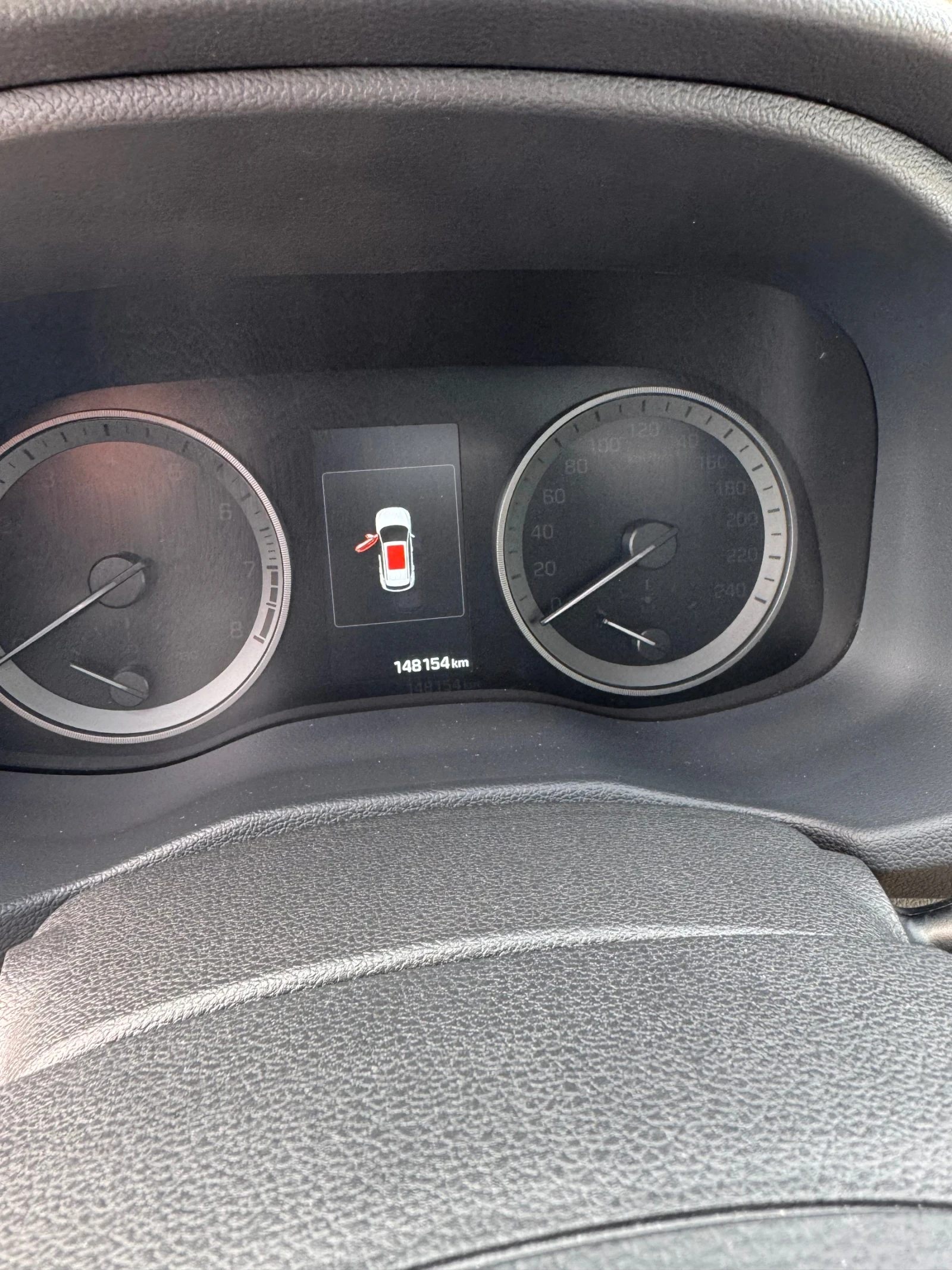 Hyundai Tucson, снимка 11 - Автомобили и джипове - 53893570