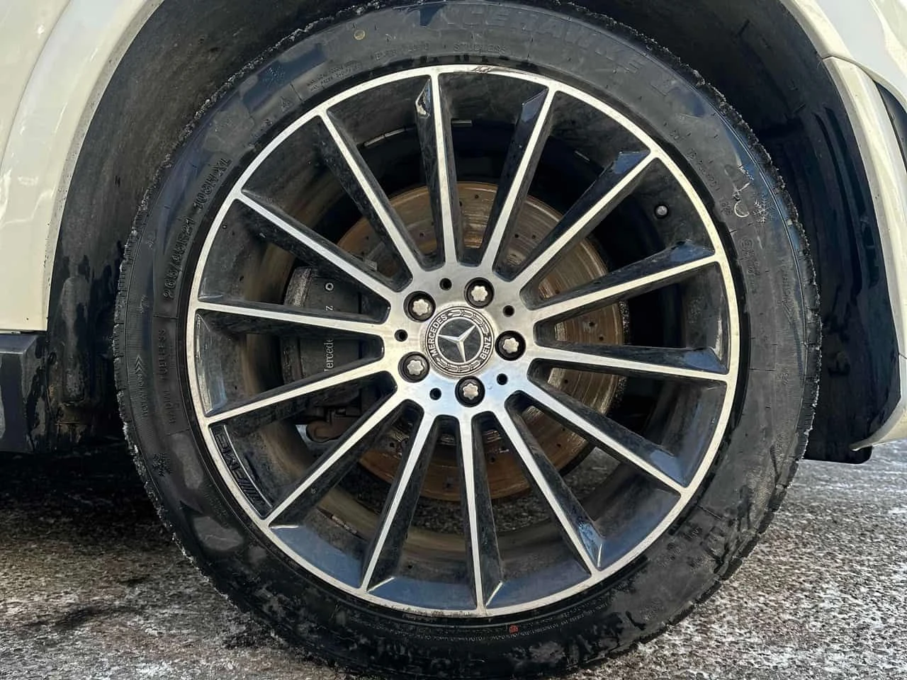 Mercedes-Benz GLE 450 * CARFAX * Дистроник * Хед-Ъп * Airmatic * , снимка 7 - Автомобили и джипове - 53836112