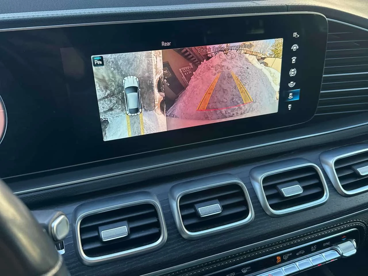 Mercedes-Benz GLE 450 * CARFAX * Дистроник * Хед-Ъп * Airmatic * , снимка 17 - Автомобили и джипове - 53836112