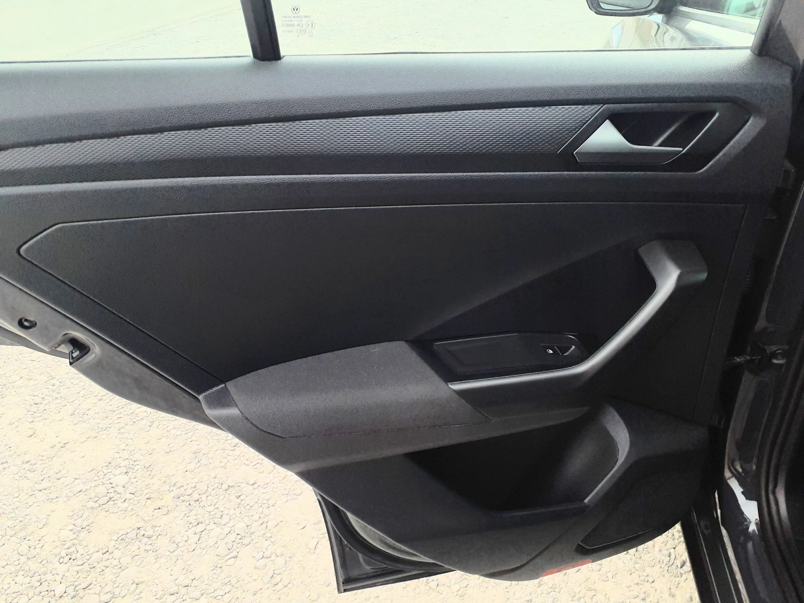 VW T-Roc 2.0TDI-107000км NOVA, снимка 10 - Автомобили и джипове - 54003724