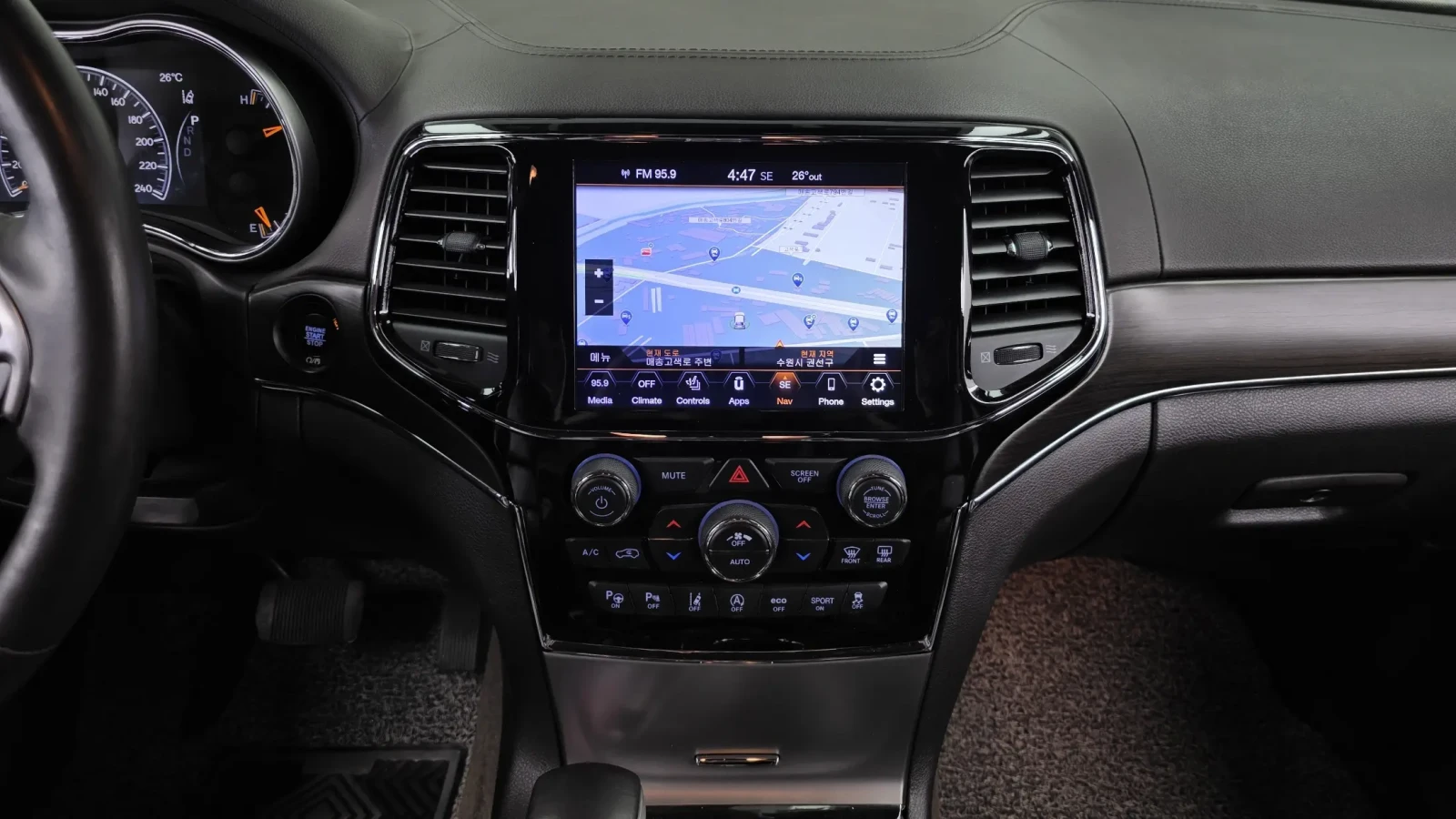 Jeep Grand cherokee OVERLAND, снимка 7 - Автомобили и джипове - 54465074