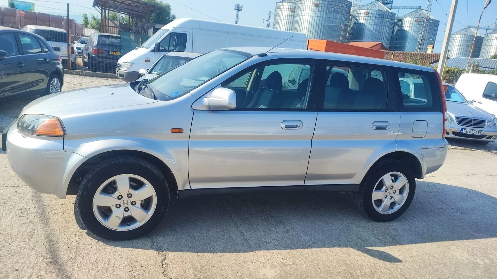 Honda Hr-v 1.6i 4x4, снимка 8 - Автомобили и джипове - 55768351