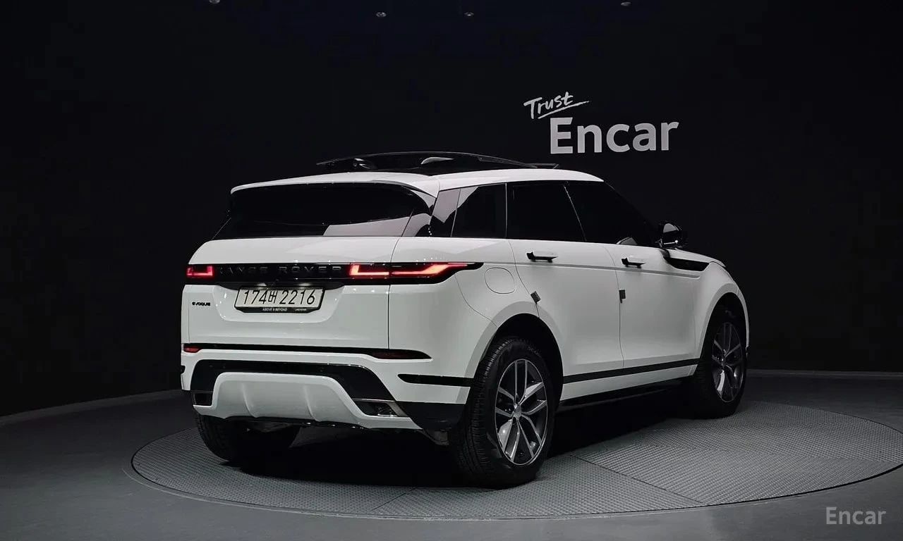 Land Rover Range Rover Evoque * P250 Dynamic SE * АВТОКРЕДИТ* , снимка 2 - Автомобили и джипове - 56085460