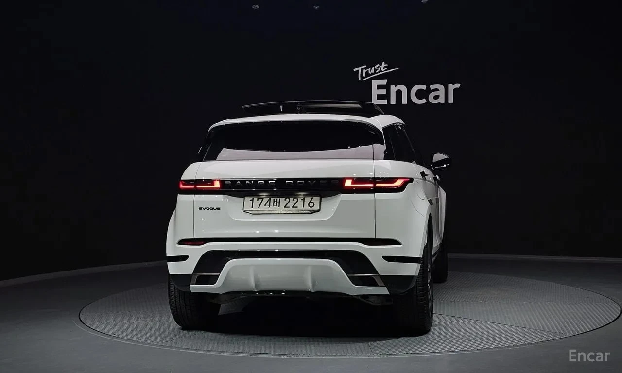 Land Rover Range Rover Evoque * P250 Dynamic SE * АВТОКРЕДИТ* , снимка 4 - Автомобили и джипове - 56085460