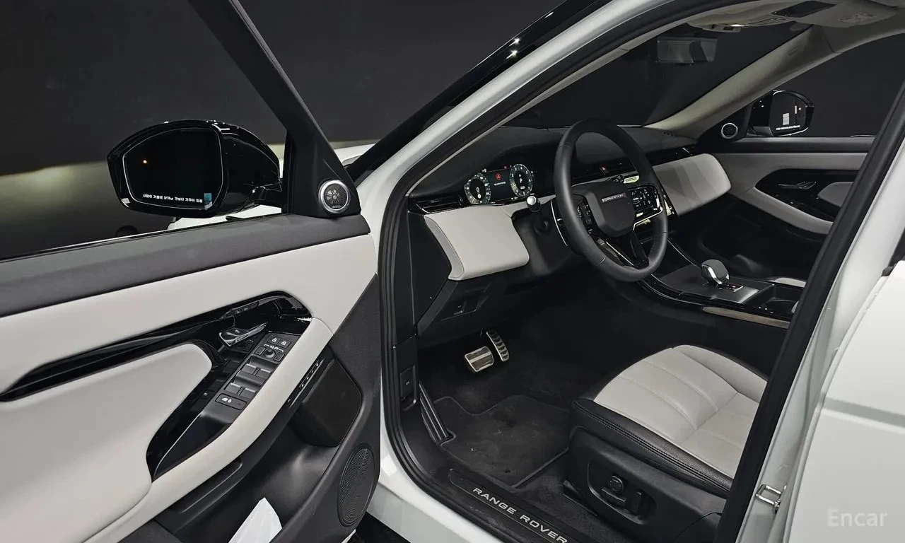 Land Rover Range Rover Evoque * P250 Dynamic SE * АВТОКРЕДИТ* , снимка 11 - Автомобили и джипове - 56085460
