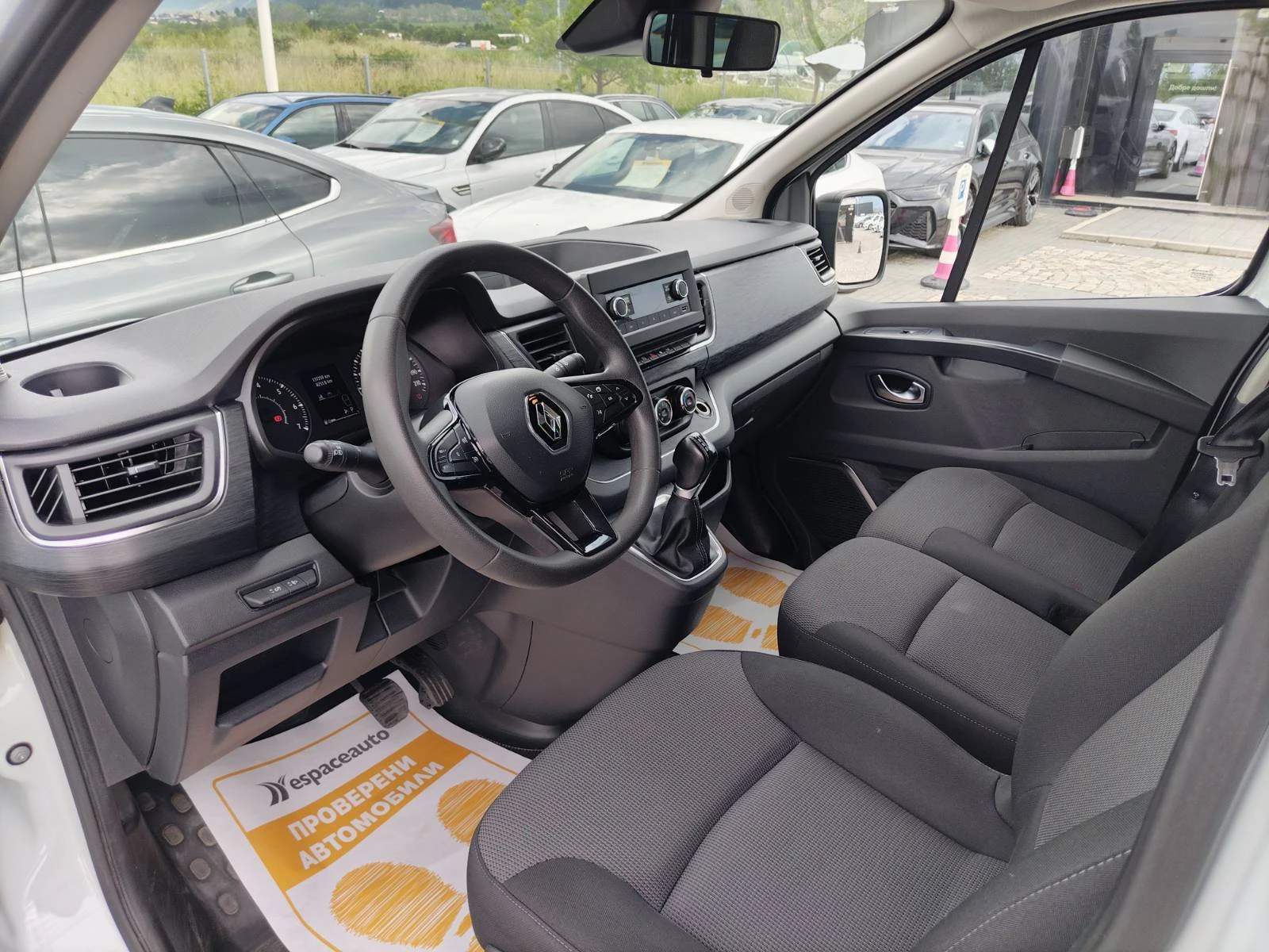 Renault Trafic 2.0 Blue dCi/125к.с./8+ 1/L2H1/, снимка 11 - Бусове и автобуси - 56021756