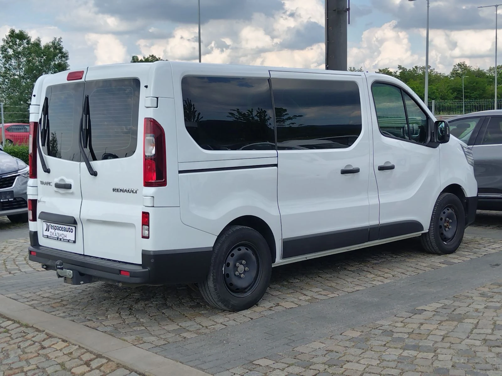 Renault Trafic 2.0 Blue dCi/125к.с./8+ 1/L2H1/, снимка 4 - Бусове и автобуси - 56021756