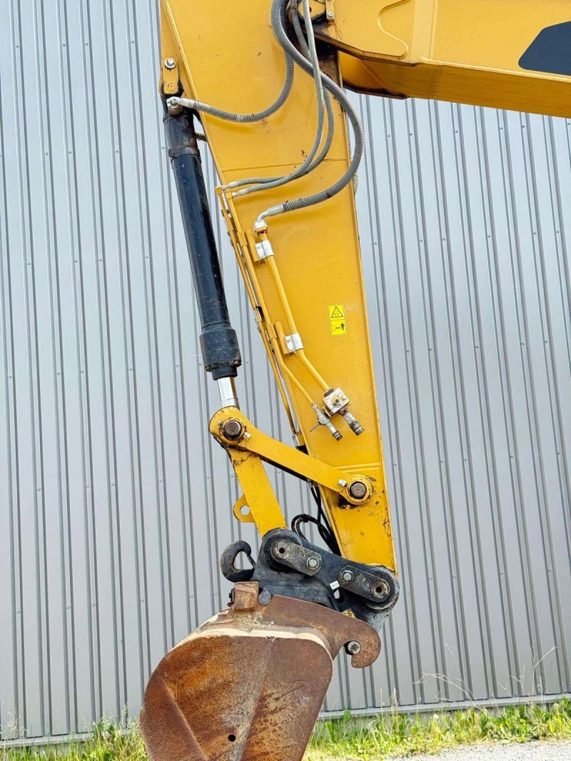 Багер Caterpillar 326FL, снимка 3 - Индустриална техника - 51397063